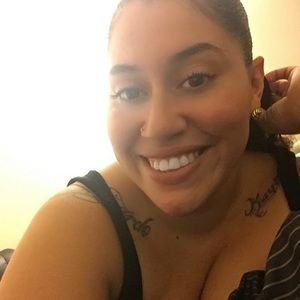 Meet your Posher, Vanessa